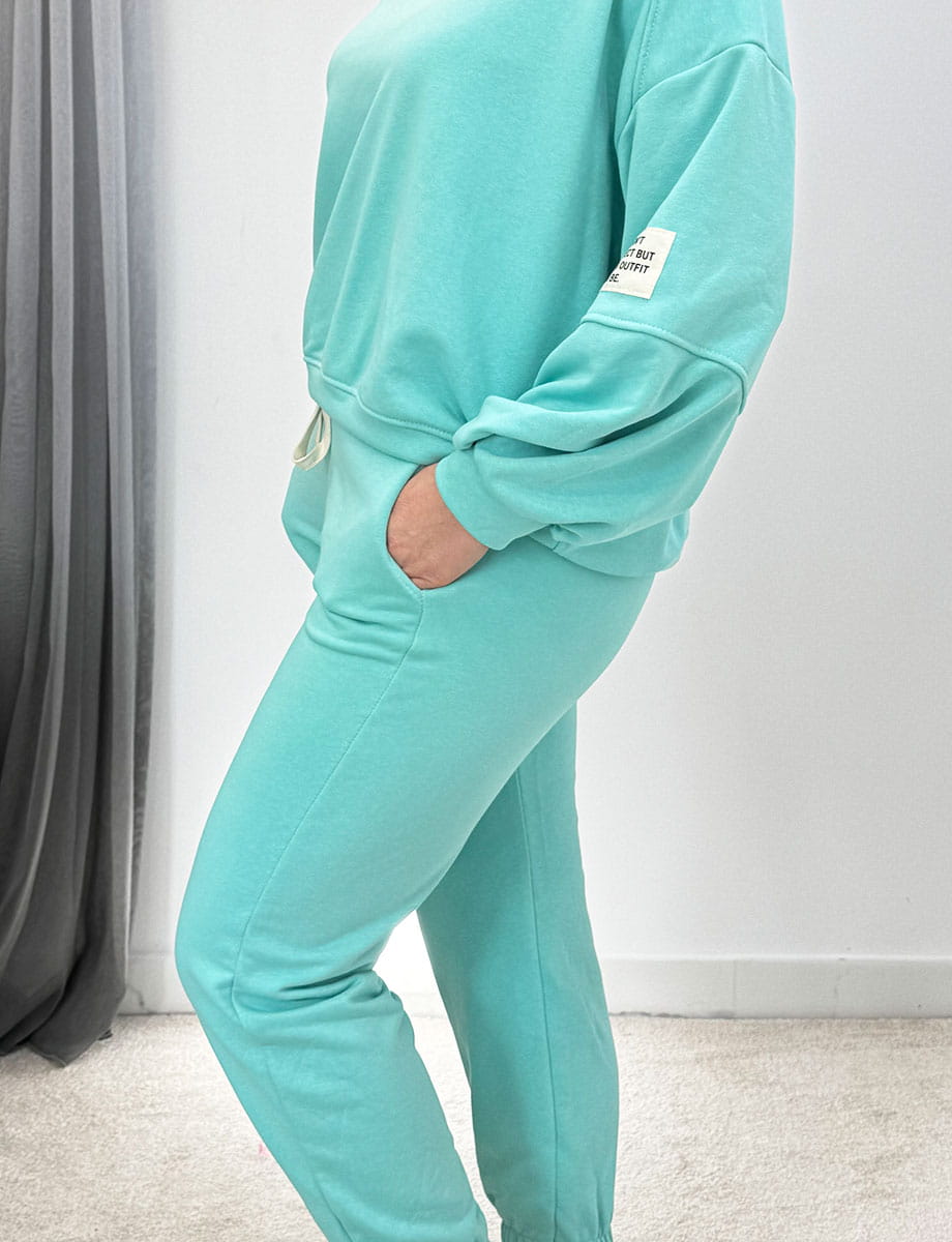 DRES-AZZARA-MIETA-2